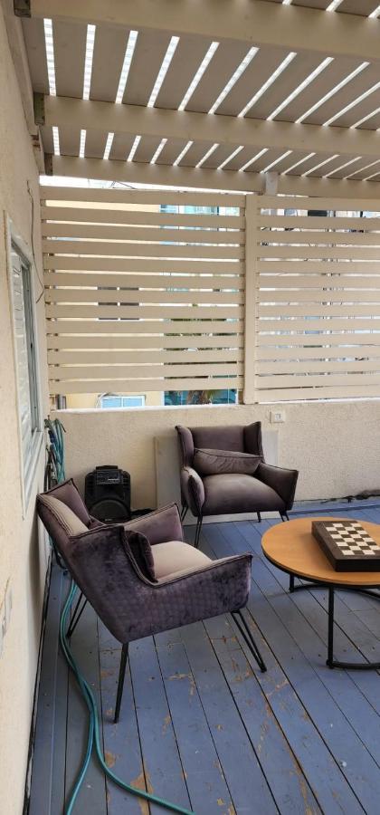 Apartamento דירת סטודיו יפיפיה על גג ומרפסת שמש ברחוב הירקון Tel Aviv Exterior foto
